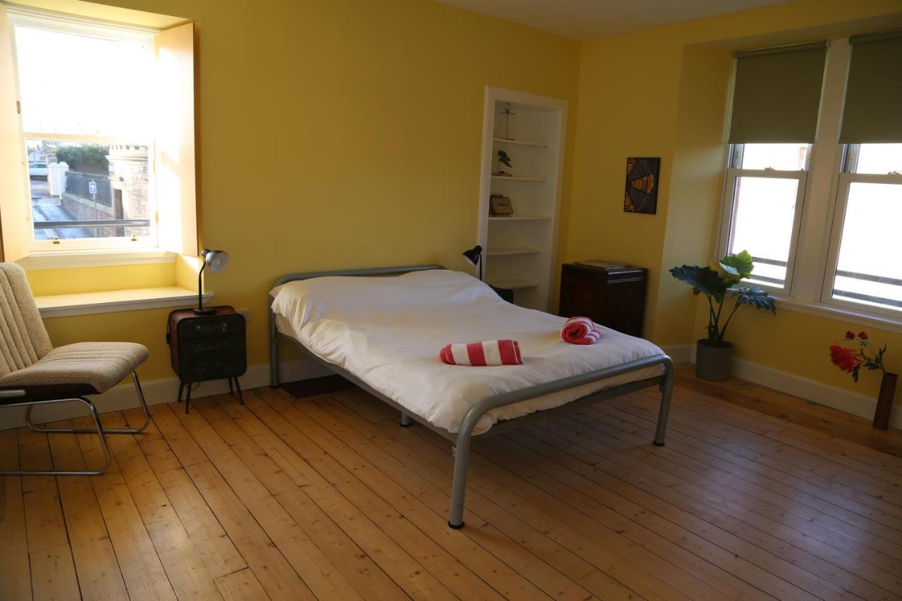 The Dolphin Inn Hostel Dunbar Exteriér fotografie